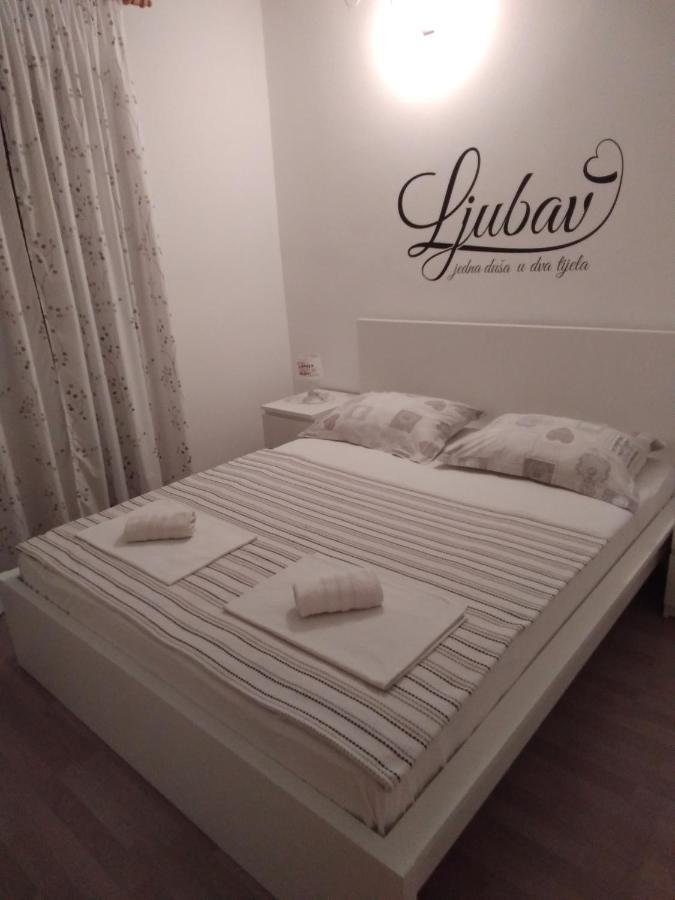 Apartmani Kraljevic Vodice Eksteriør billede