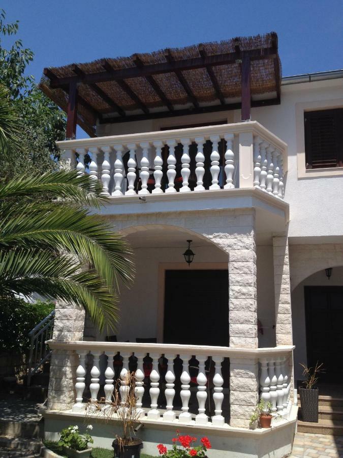 Apartmani Kraljevic Vodice Eksteriør billede